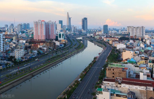 越南生活和中国的差距,越南网友评论越南和中国人种差异
