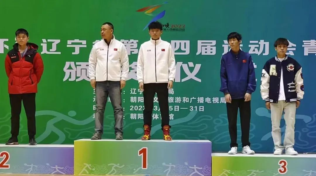 抚顺男孩朱铂澔十四运赛场展“拳脚”