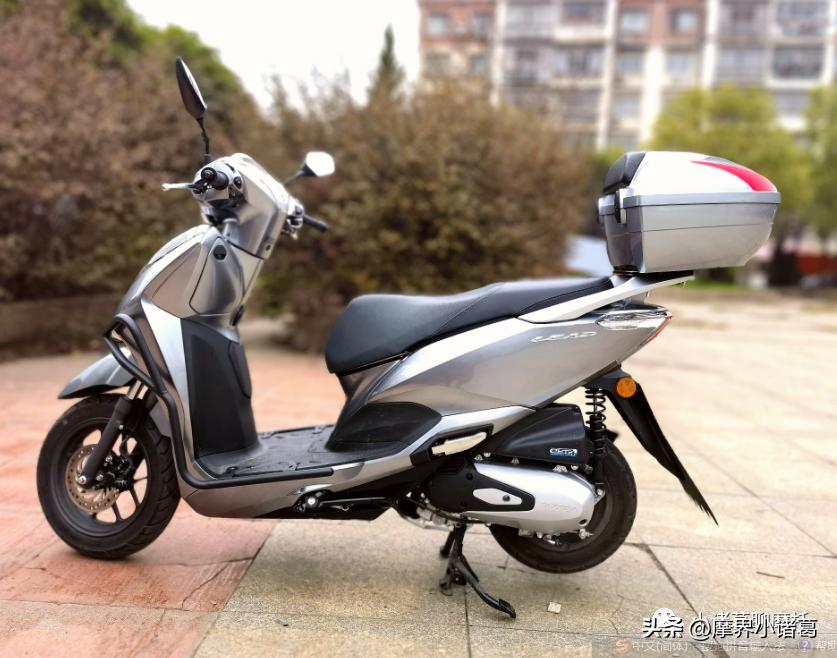 本田lead125售价16800,很多人买lead125