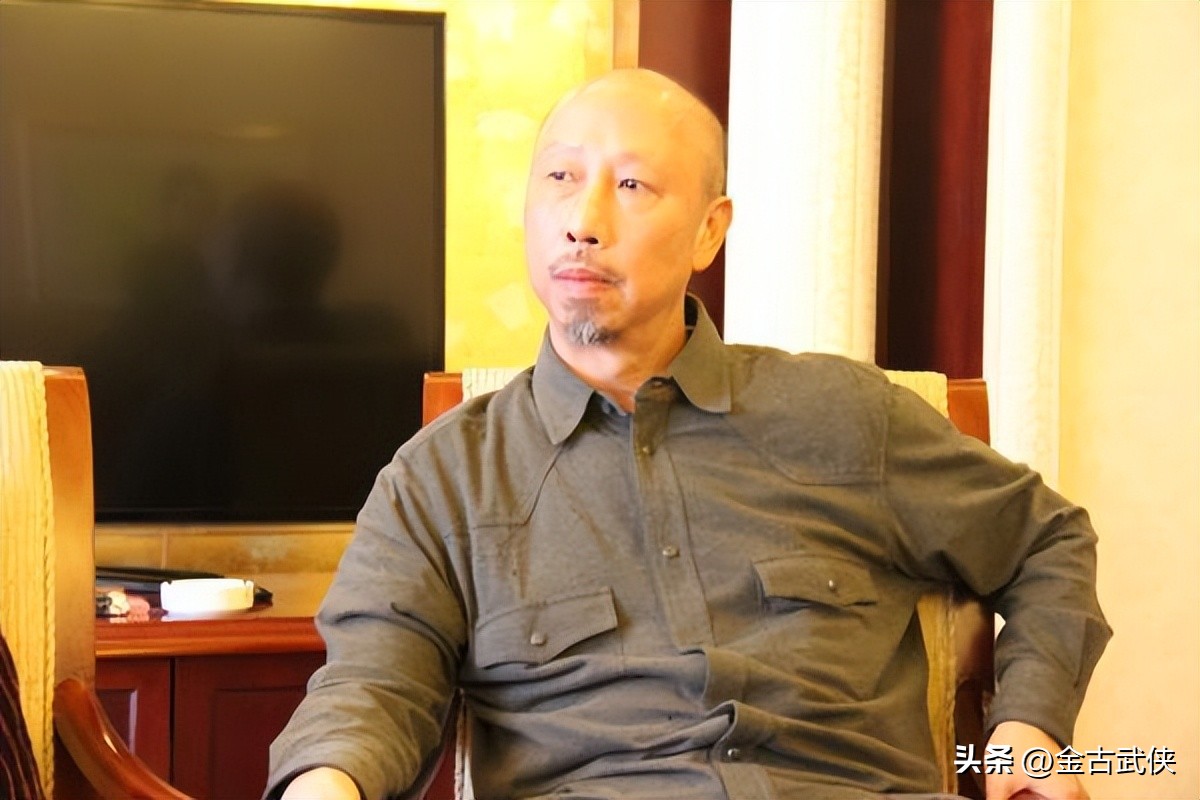 黄易小说全集破碎虚空哪能下载,第一个写破碎虚空的作者是黄易吗