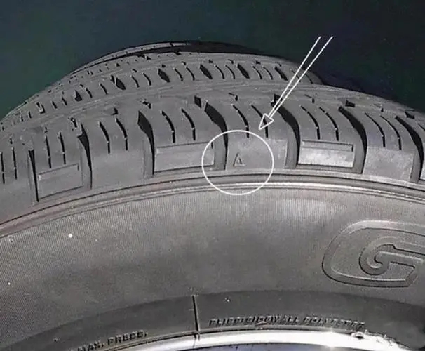 怎么看汽车轮胎耐磨程度,汽车轮胎买耐磨的好还是静音的好