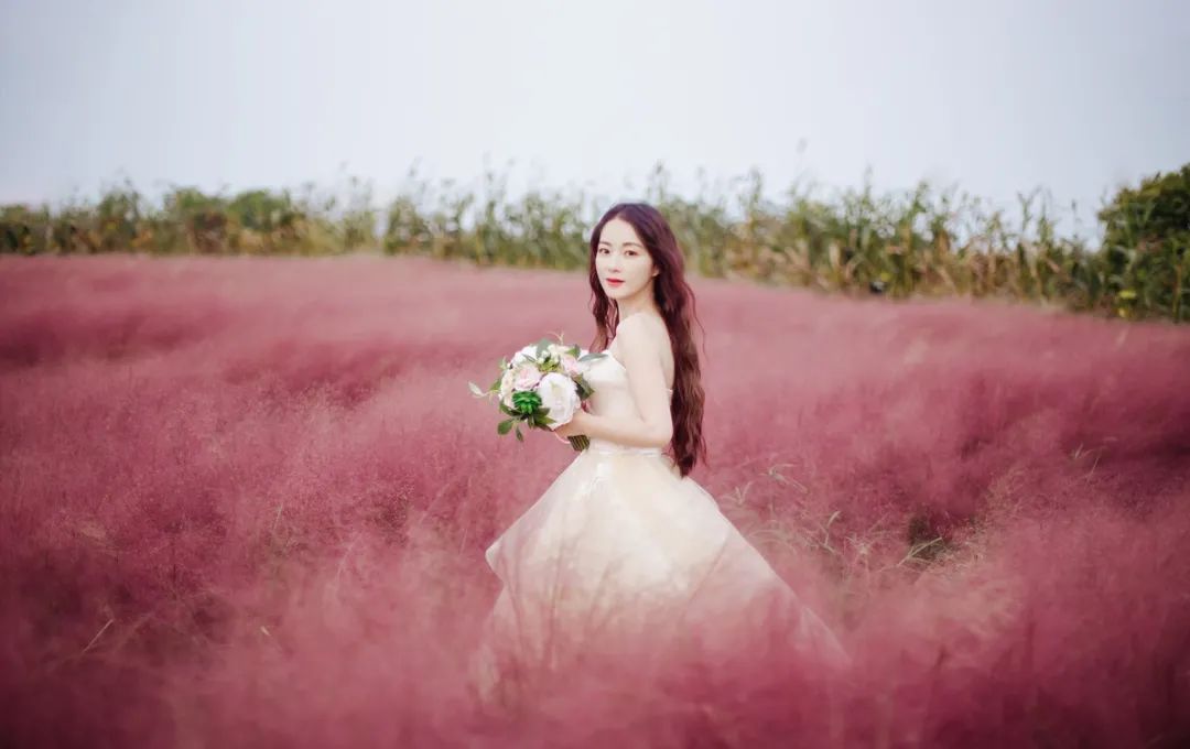 想跟喜欢的人多聊两句,想跟喜欢的人找话题