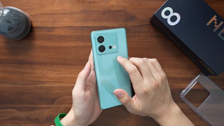 iqooneo8除了主摄另外两个是什么,iqooneo8的缺点和不足