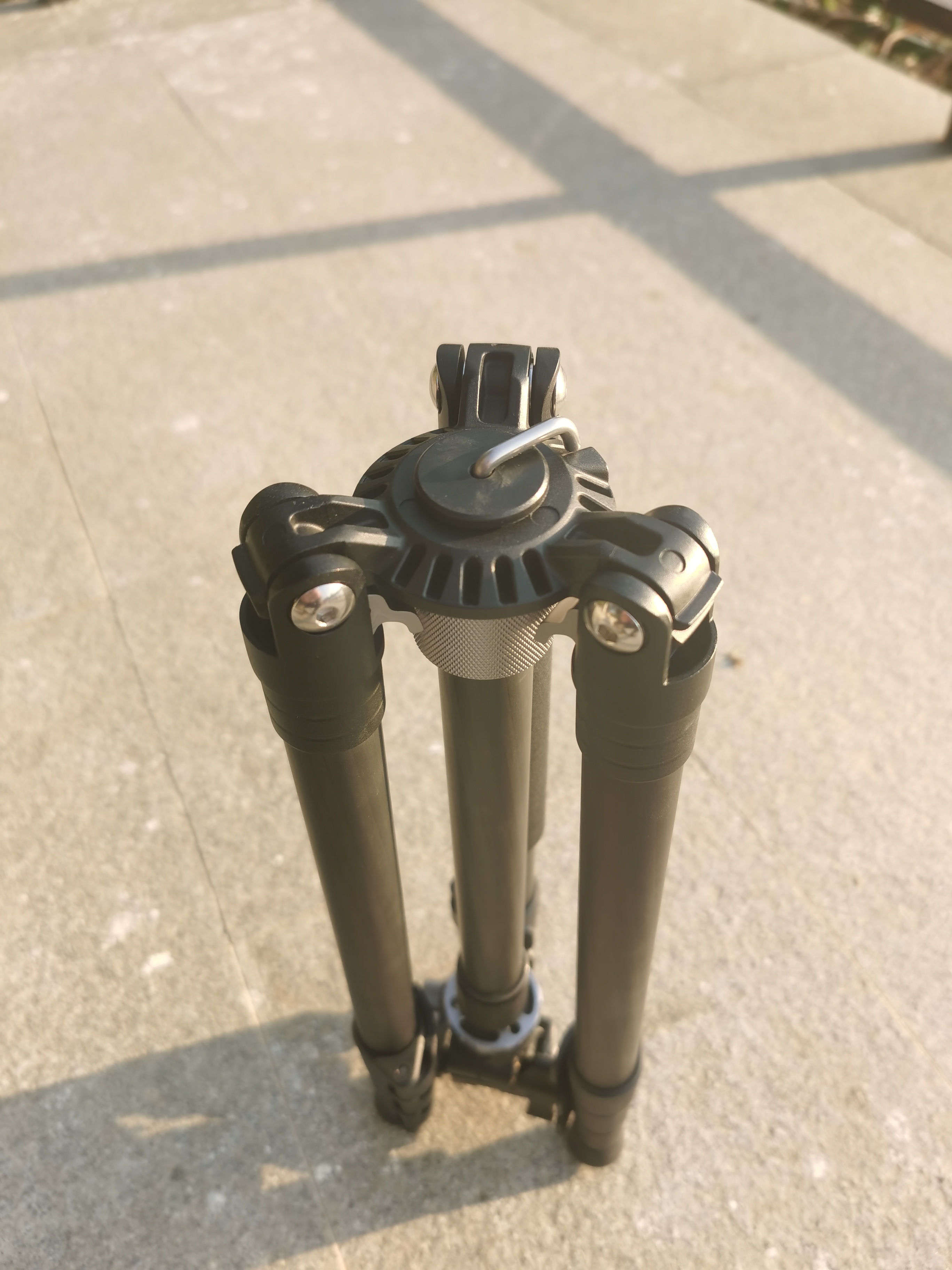 入门碳纤维三脚架推荐,斯莫格三脚架碳纤维和铝合金