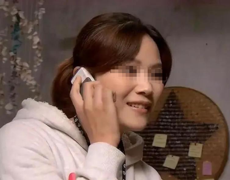 13年租户外出,让合租的小伙把空调开17度,小伙半夜摸到一只冰手