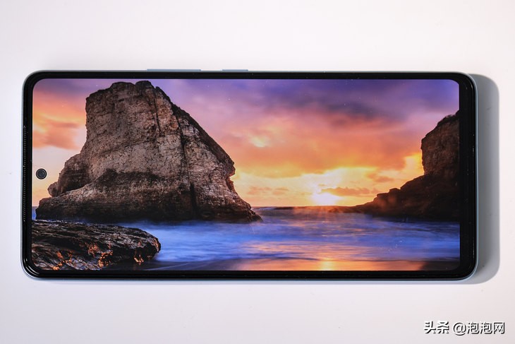 iqooneo5s骁龙888,iqooneo5s骁龙888是增强版吗