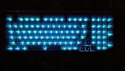 从黑白到多彩，客制化键盘能带来哪些惊喜？米物BlackIO98体验