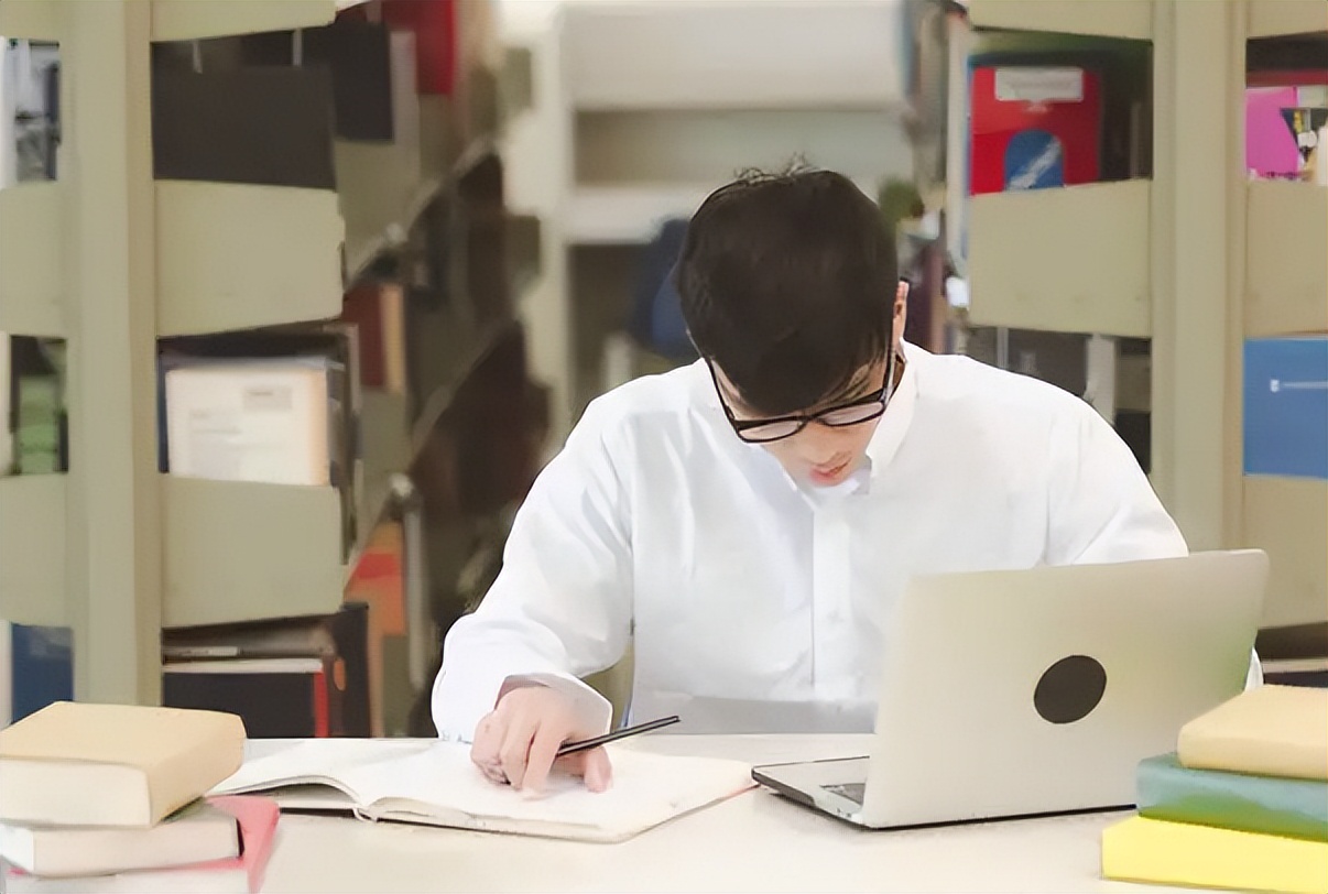 理科类就业前景较好的专业排名表,医学类专业中专业排名榜