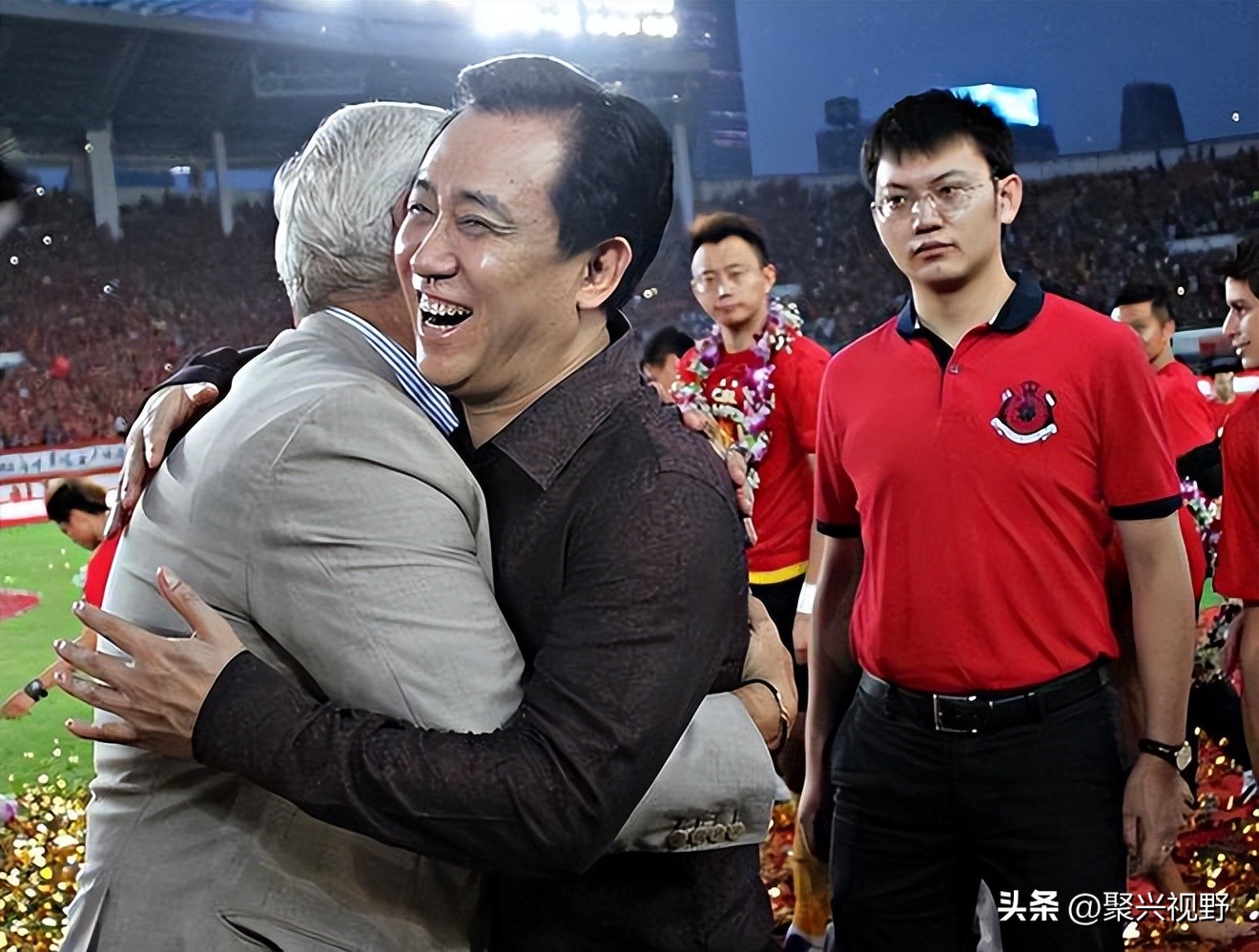 恒大许家印承担社会责任视频,负债两万亿的许家印还能翻身吗