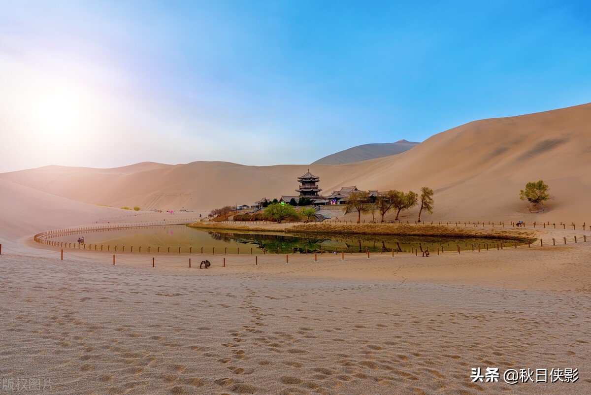 西北沙漠第一大泉,世界上最令人叹为观止的沙漠奇观