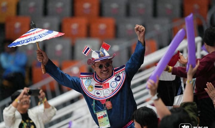 鏋侀檺杩愬姩鍦颁笅鎺㈤櫓,鏋侀檺杩愬姩鎵竼璧疯埅