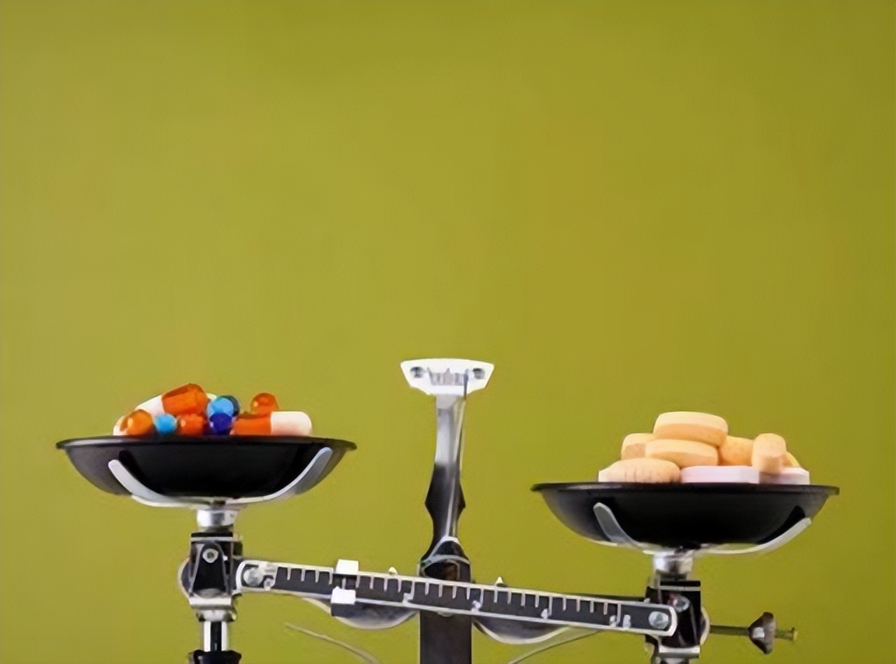 乙肝服用恩替卡韦能中途停药吗,乙肝病人吃了恩替卡韦能停药吗