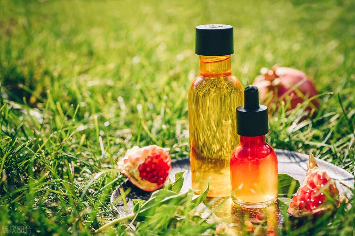 自制精华油用什么油,适合混油皮夏天用的精华液