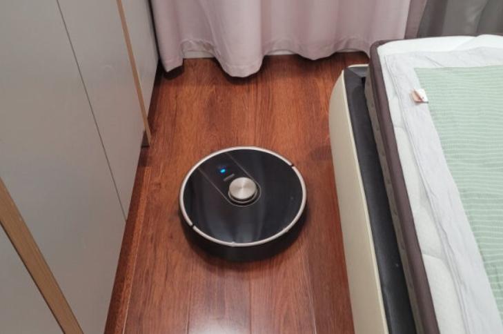 云鲸扫地机器人和石头扫地机测评,扫地机器人和扫地机哪个扫得干净