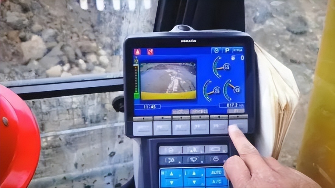 小松pc200-7挖机好不好用,小松60挖机质量和口碑如何