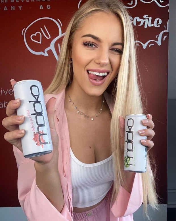 “最性感足球运动员”克罗地亚女足球员安娜-玛利亚-马尔科维奇