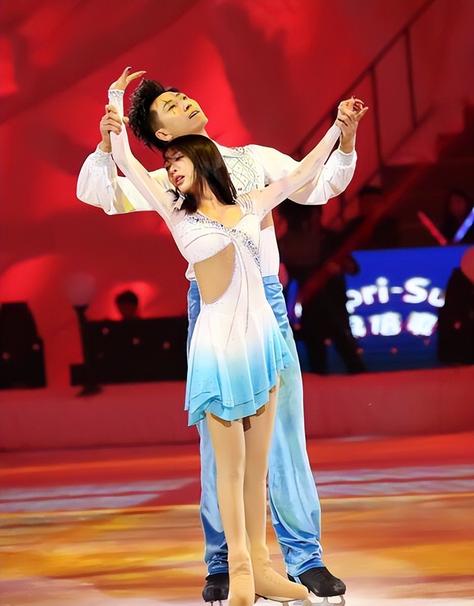 乘风破浪的姐姐第二季李菲儿身材,李菲儿花样滑冰北京八分钟热搜