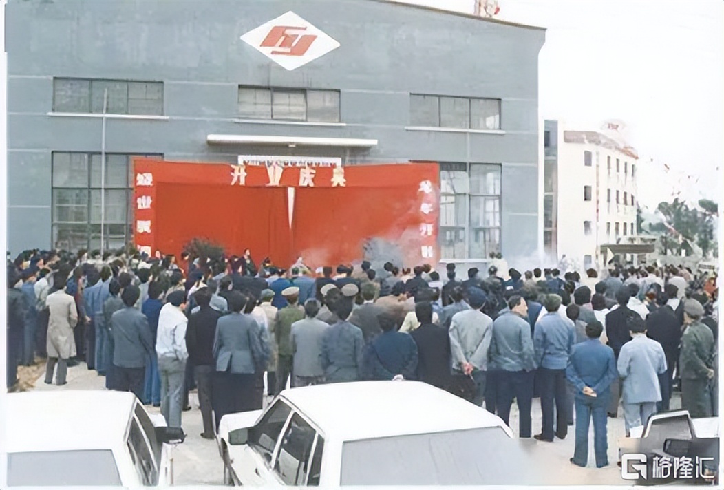 玻璃大王曹德旺出资100亿建的大学,玻璃大王曹德旺对于知识的理解