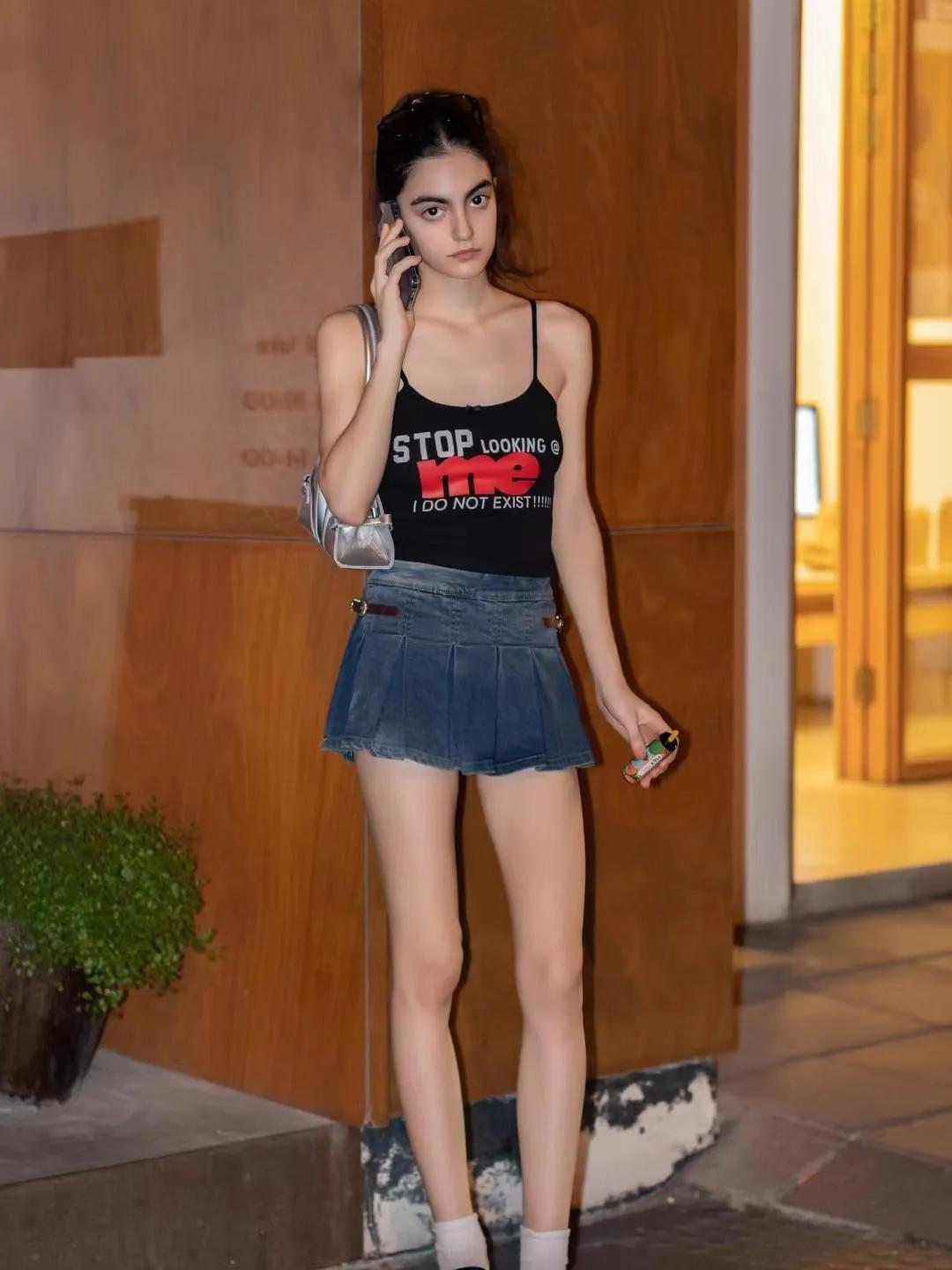 上海街拍穿搭最新,上海时尚老人街拍