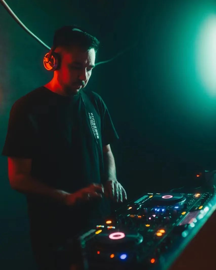 独立音乐人歌手推荐,独立乐队贝斯手