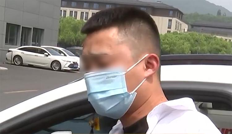 买一辆老款保时捷翻新值不值,买二手保时捷一年会亏多少