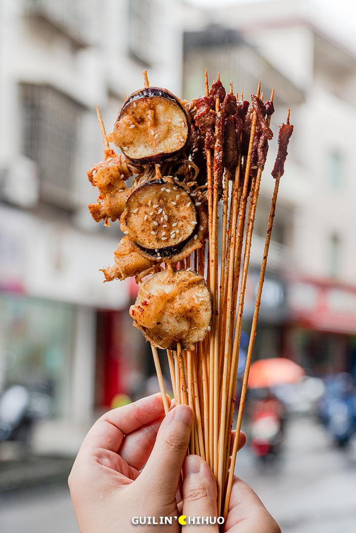 一条古巷藏着一座城市里的记忆,一条巷子承载了多少年轻人味蕾