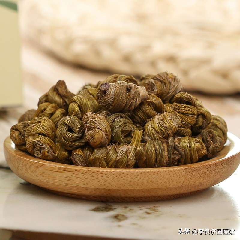 春困西洋参煲什么汤 (春困易乏最适合泡西洋参枸杞茶)