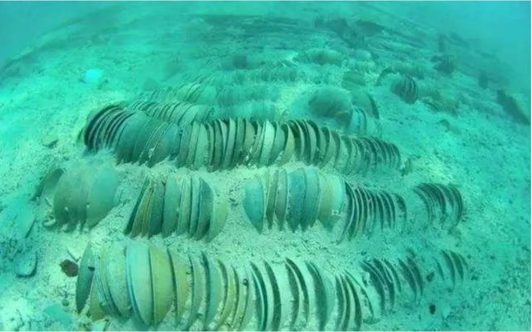 他疯狂偷捞南海古沉船，运到海外公开拍卖10多亿，最后下场如何？