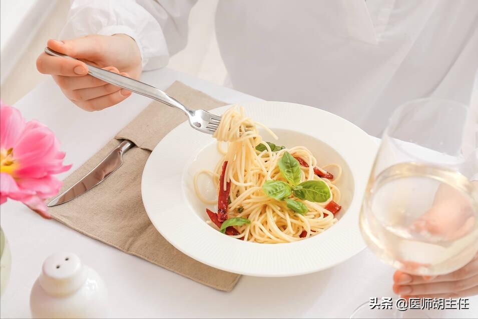 经常放屁是肝脏严重了吗,经常放屁是肝不好吗吃什么药