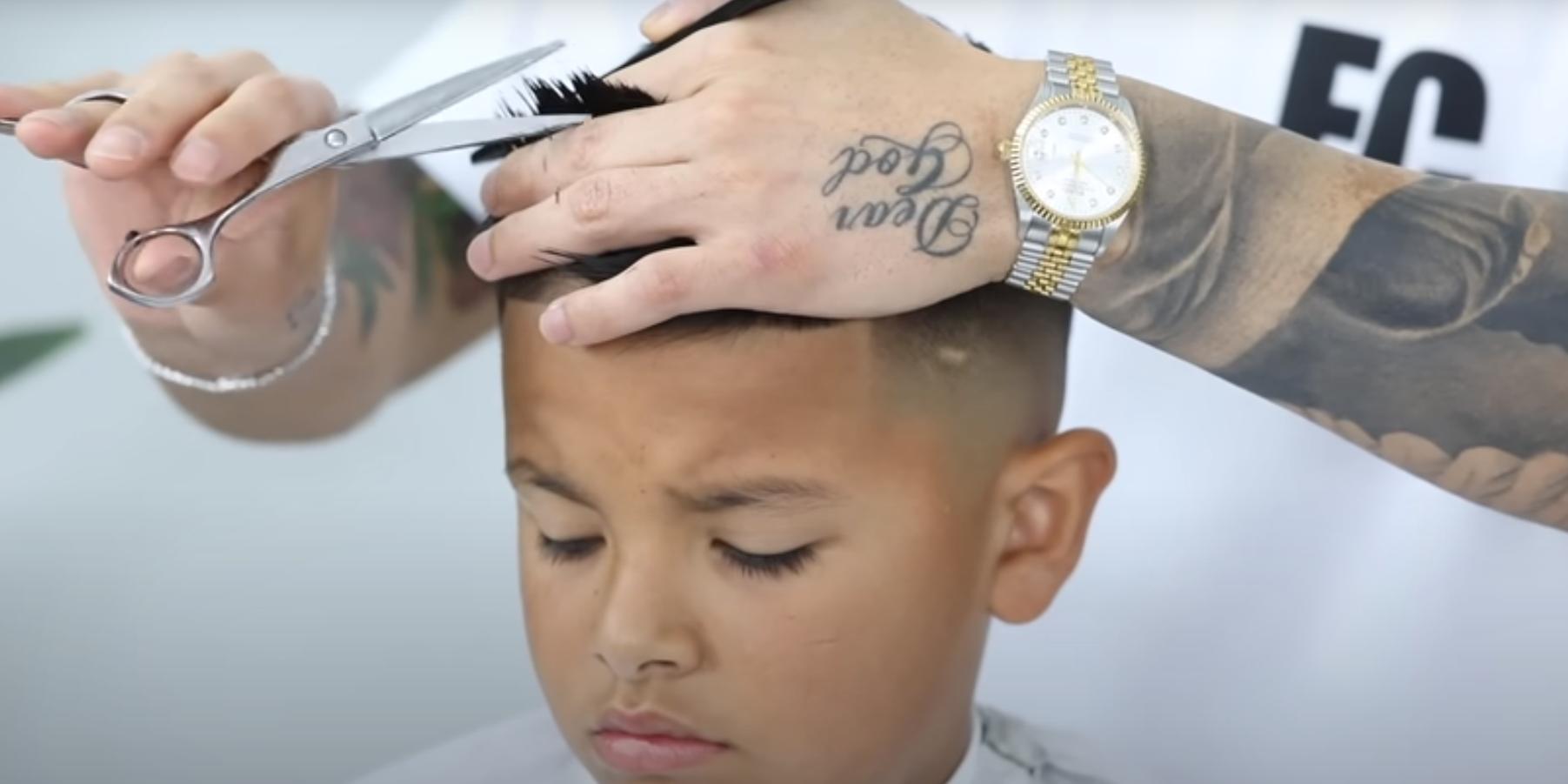 专业理发初学者初步教程,电推子理发教程