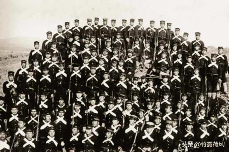 日军罪行照片：攻陷香港后兽性毕露，当场轮番侵犯新婚女明星