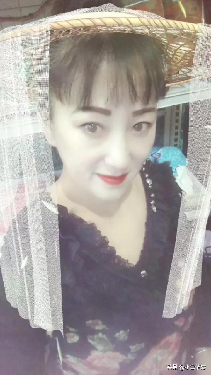 我，53岁，被下岗后为了生活我选择开花圈鲜花店，2年赚了100万