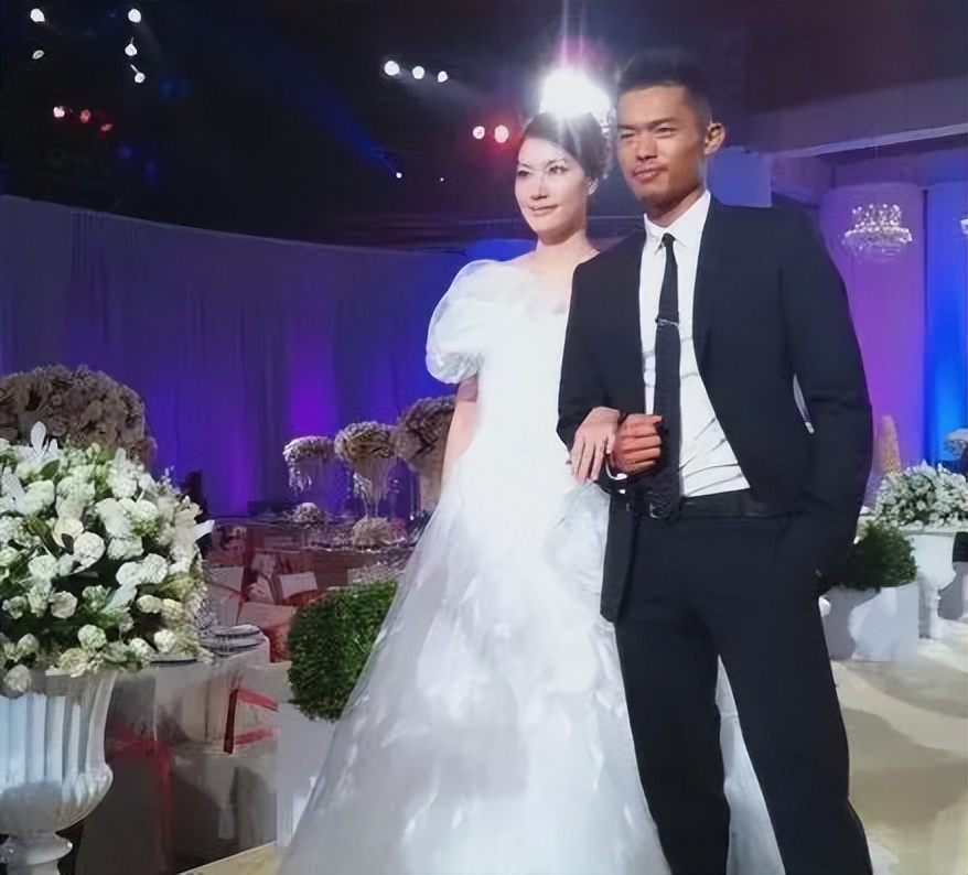 林丹生涯赚了多少钱,林丹当了多久的世界第一