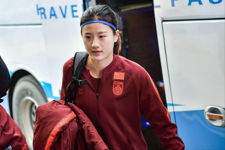 女足汪琳琳防守,女足后卫汪琳琳