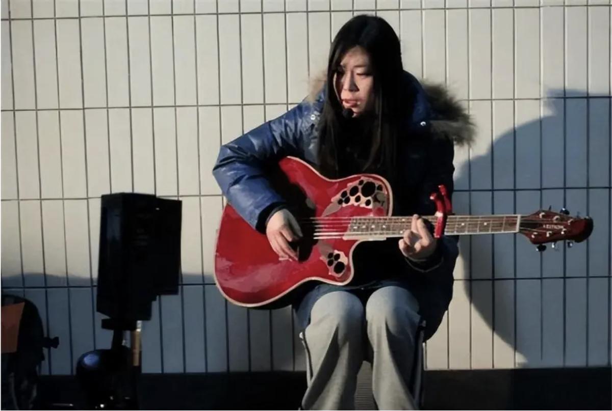 西单女孩全部视频,西单女孩纽约时代广场