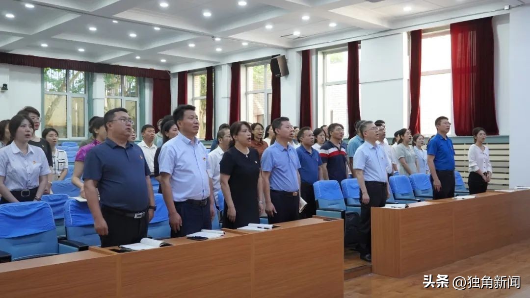 学习先进楷模主题党日活动学校,忆初心勤向学主题党日活动