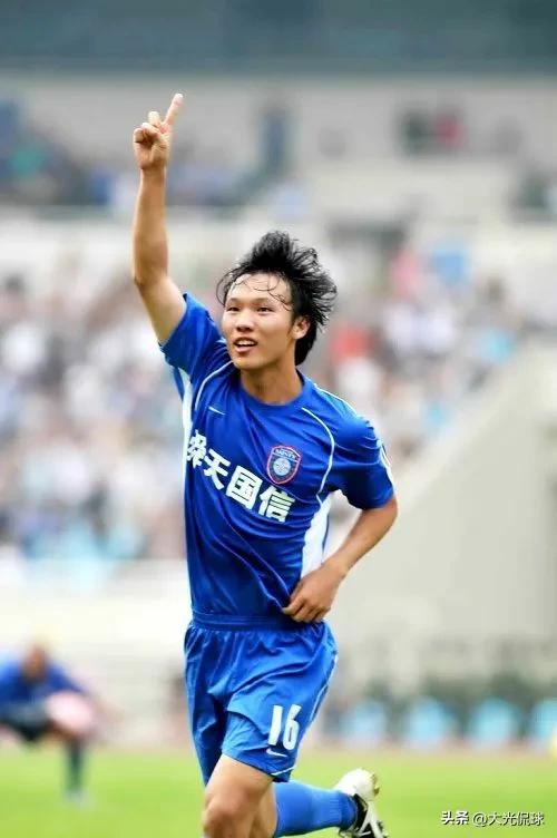 中国足球赢韩国邓卓翔,邓卓翔亚洲杯
