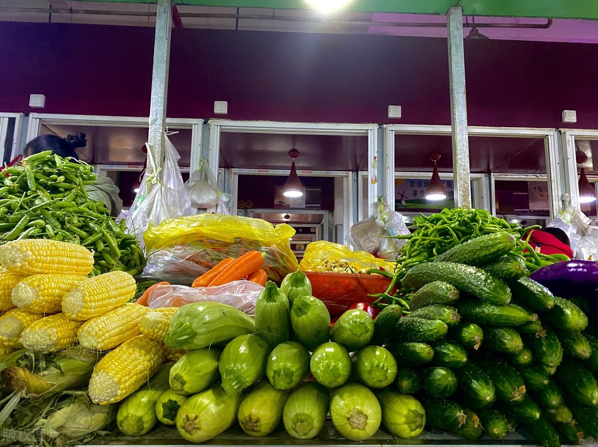 没钱打油小诗100首,没钱啥都干不成打油诗