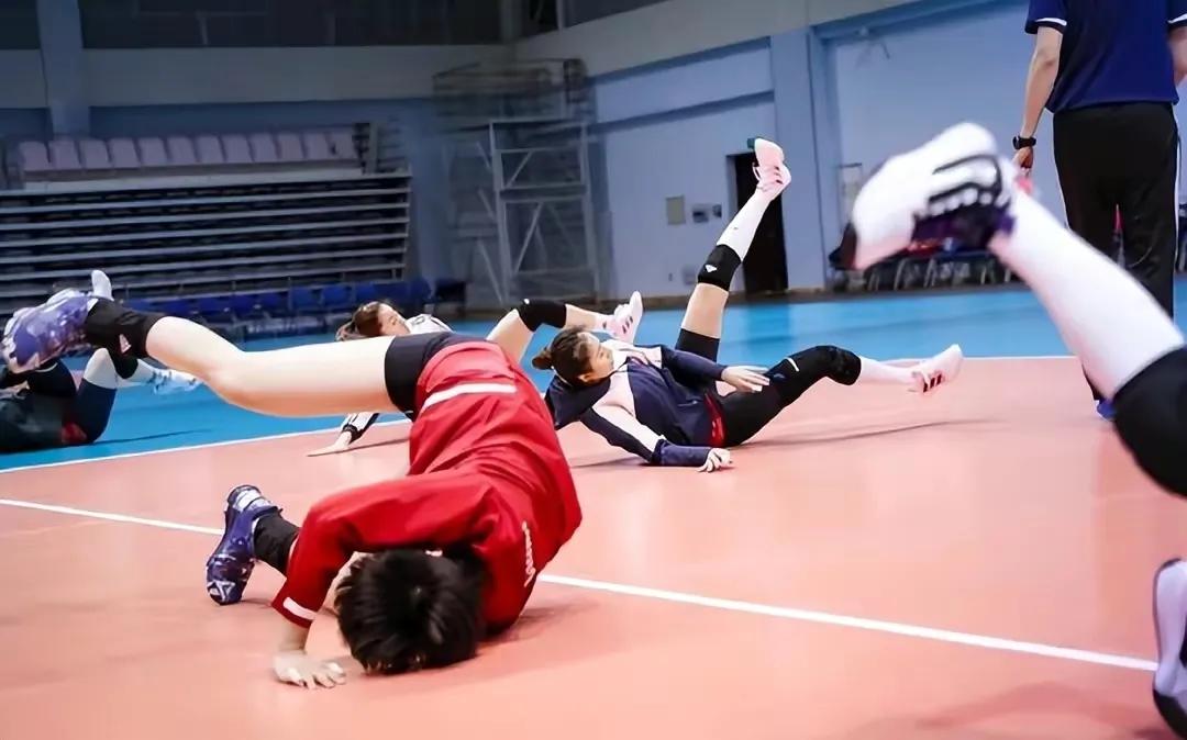 中国女排夺冠加码蔡斌遇大考,女排夺冠蔡斌