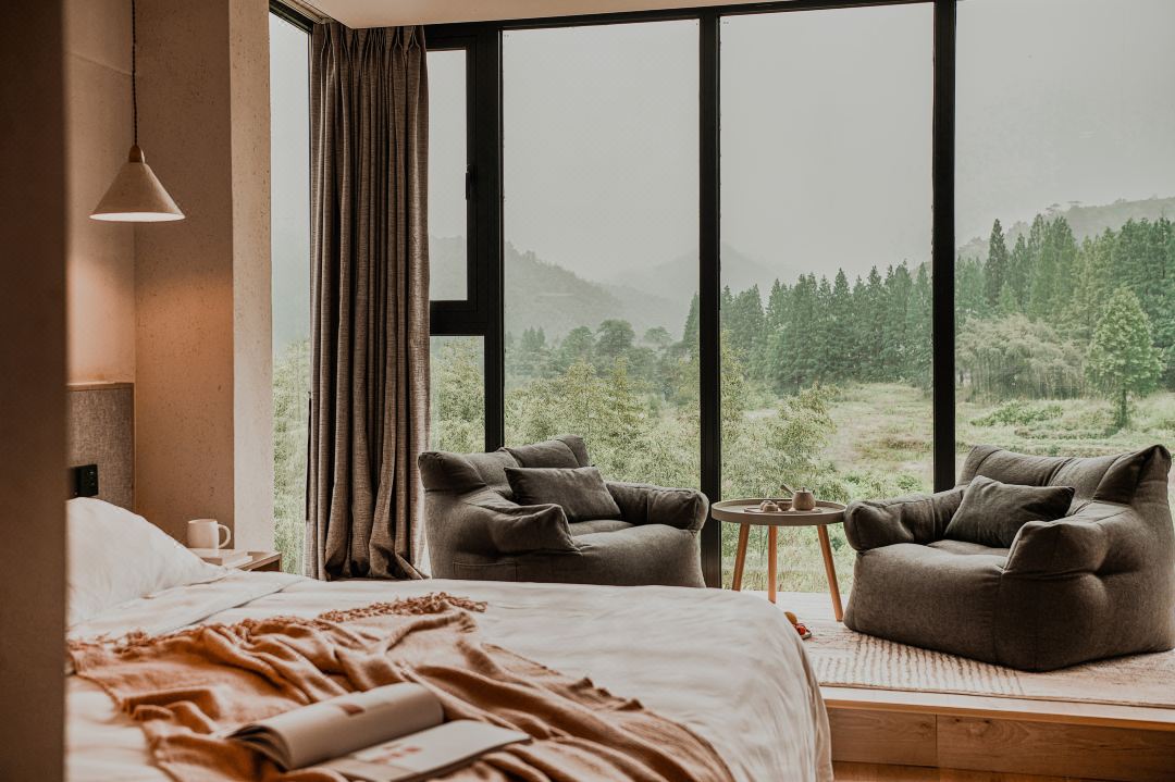 遇间播报|莫干山必睡六大美宿！看山看水看云看日出，优哉游哉~