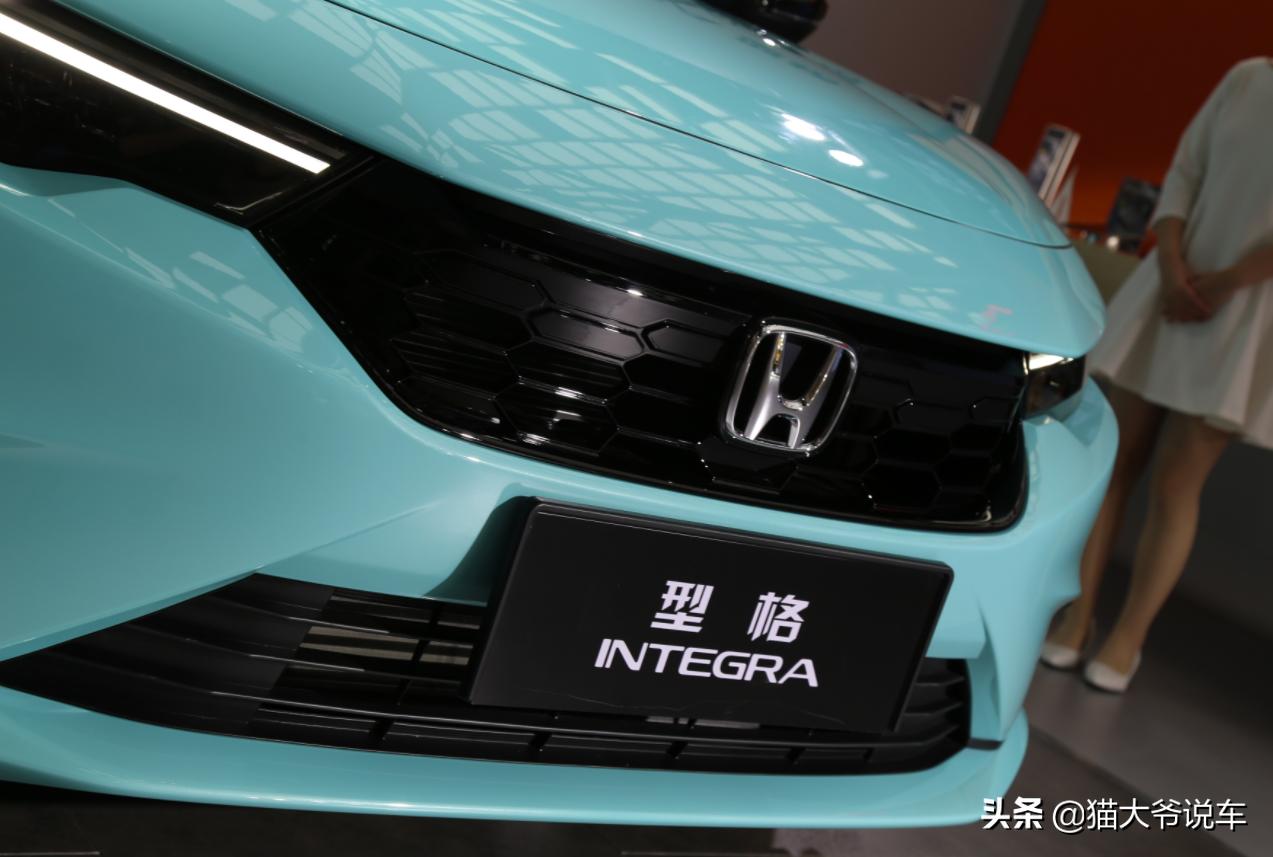 油耗高到离谱的四款车,这3款车定价亲民