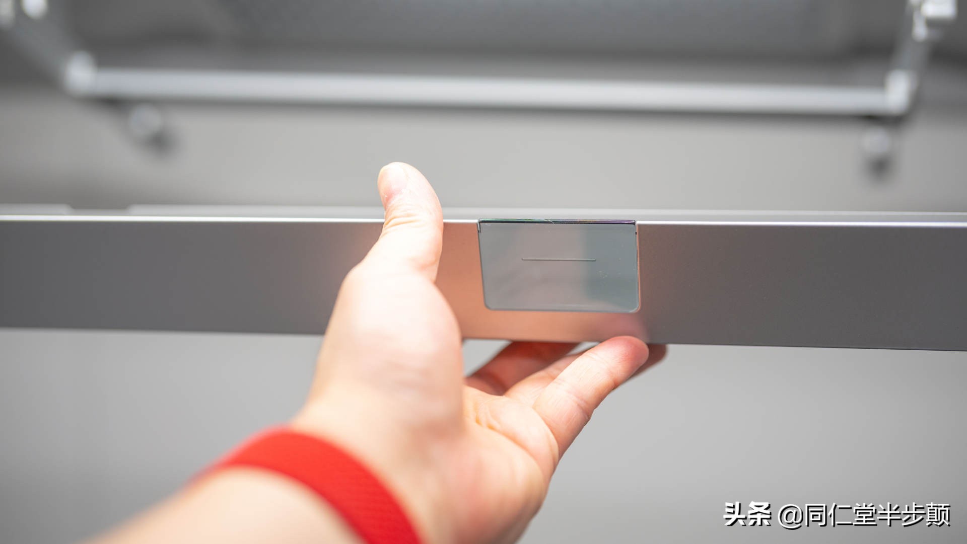 智能油烟机自动调节吸力,智能吸油烟机调节默认风速