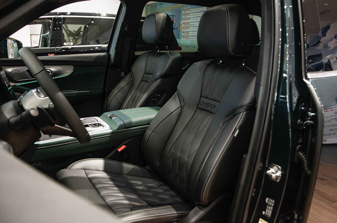 传祺gs8和领克09哪个发动机好,传祺gs8对比领克09