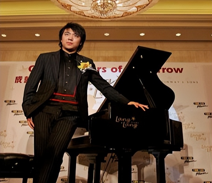 郎朗：钢琴为他带来了名与利，但同时也险些“毁”了他
