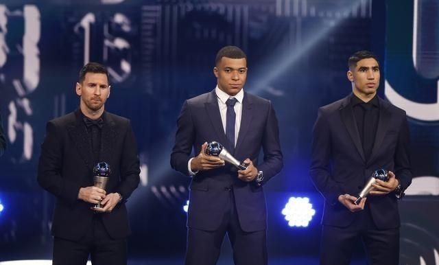 梅西七连珠：姆巴佩祝贺，这会不会是传承的开始呢