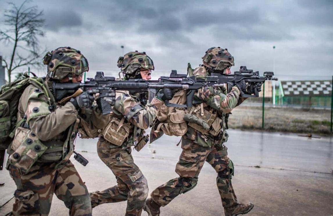 韩国能打过伊朗吗,韩国能打过英国吗