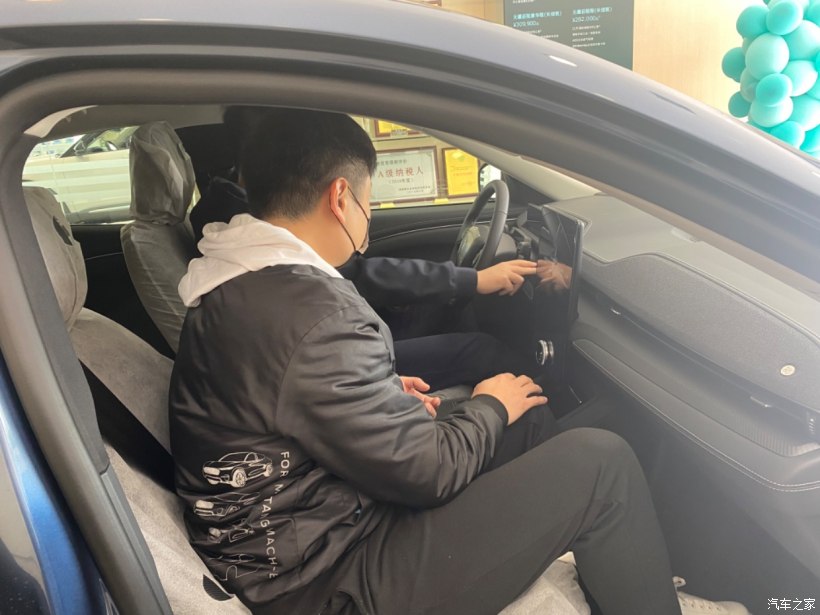 mustangmache车主的真实感受,mustangmach-e提车交付