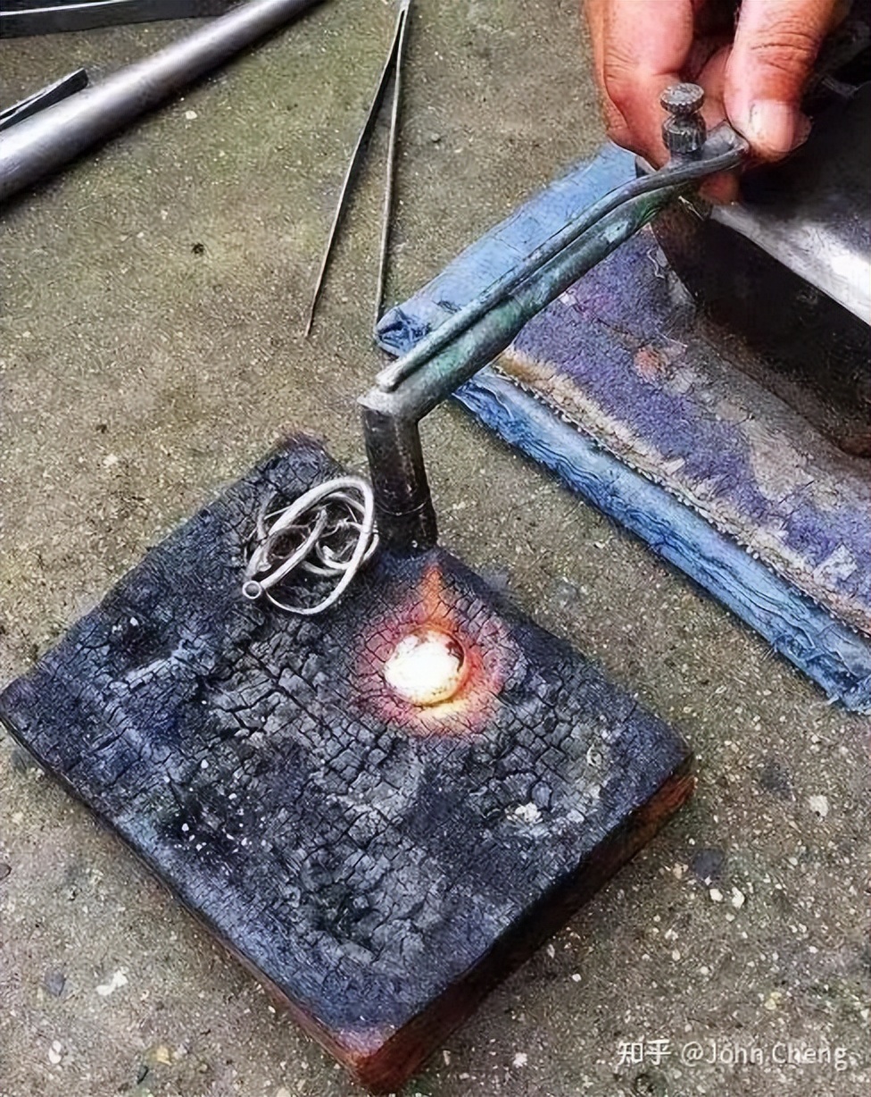 万字长文：剖析羊毛*党**的赚钱逻辑