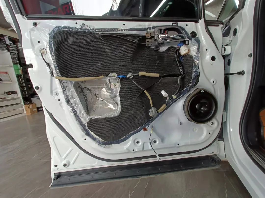 丹拿音响和艾力绅哪个音响好,丹拿三分频汽车音响艾力绅