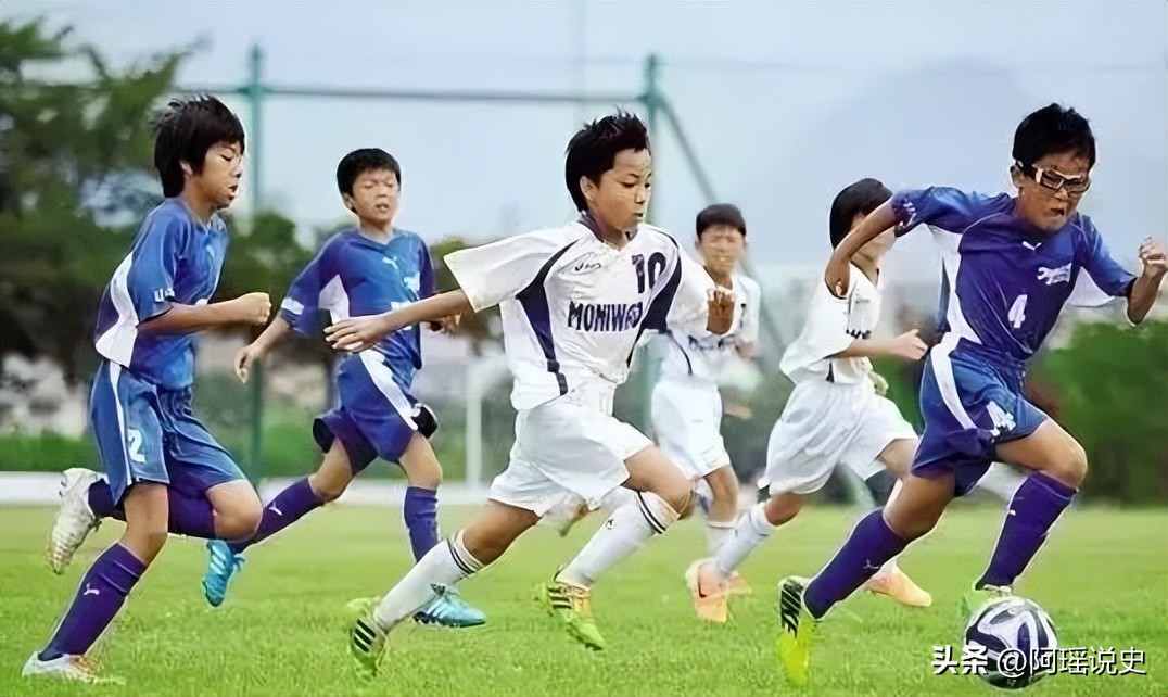 基于儿童心理设计的足球课程研究